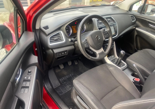 Suzuki SX4 S-Cross cena 30800 przebieg: 69000, rok produkcji 2018 z Zawichost małe 562